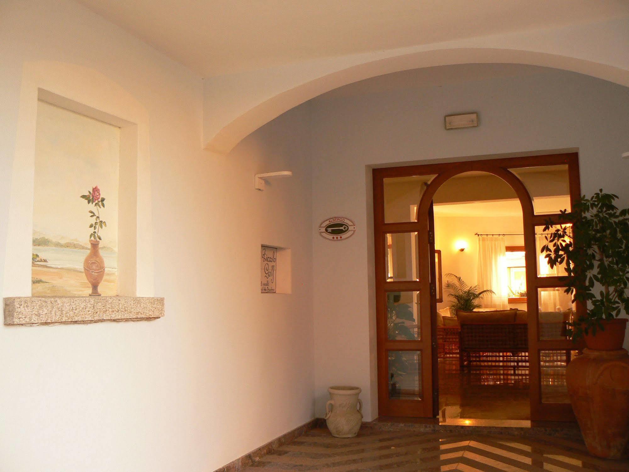 Hotel Il Piccolo Golf Порто-Черво Экстерьер фото