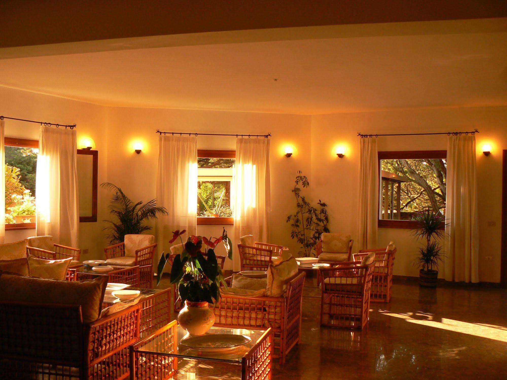 Hotel Il Piccolo Golf Порто-Черво Экстерьер фото