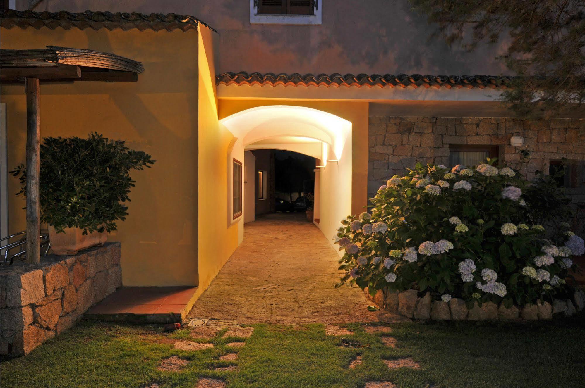 Hotel Il Piccolo Golf Порто-Черво Экстерьер фото